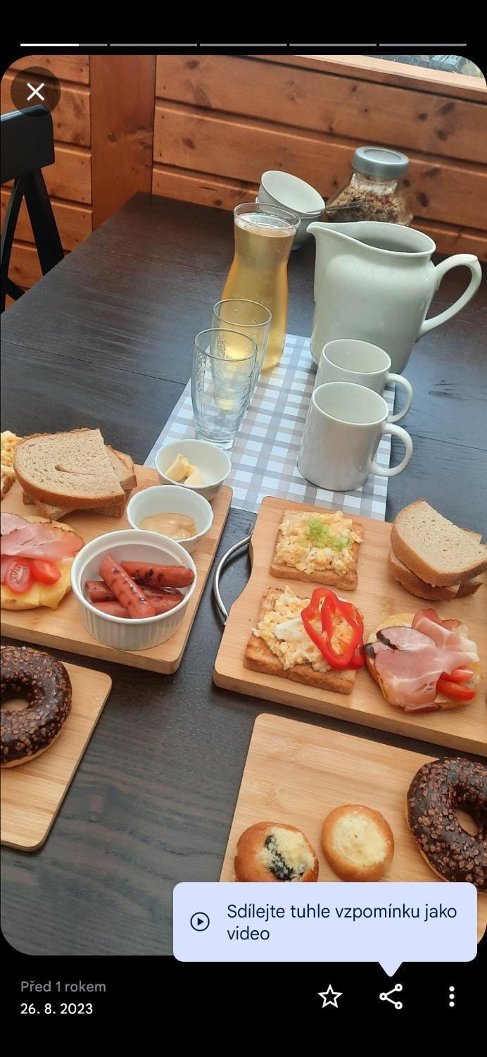 Penzion a restaurace Windows Bed and Breakfast in Czechia