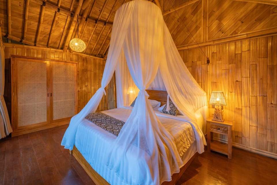 Avina Stays - Neve's Bamboo houses Villa in Selat
