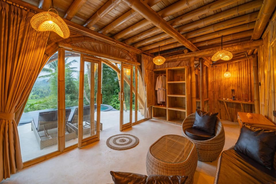Avina Stays - Neve's Bamboo houses Villa in Selat