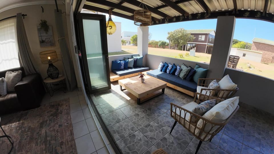 Ebb & Flow Beach House House in Eastern Cape