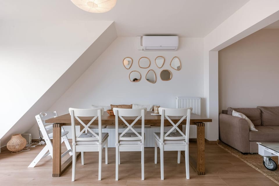 Modern Apartment with Balcony Near City Center House in Ostend