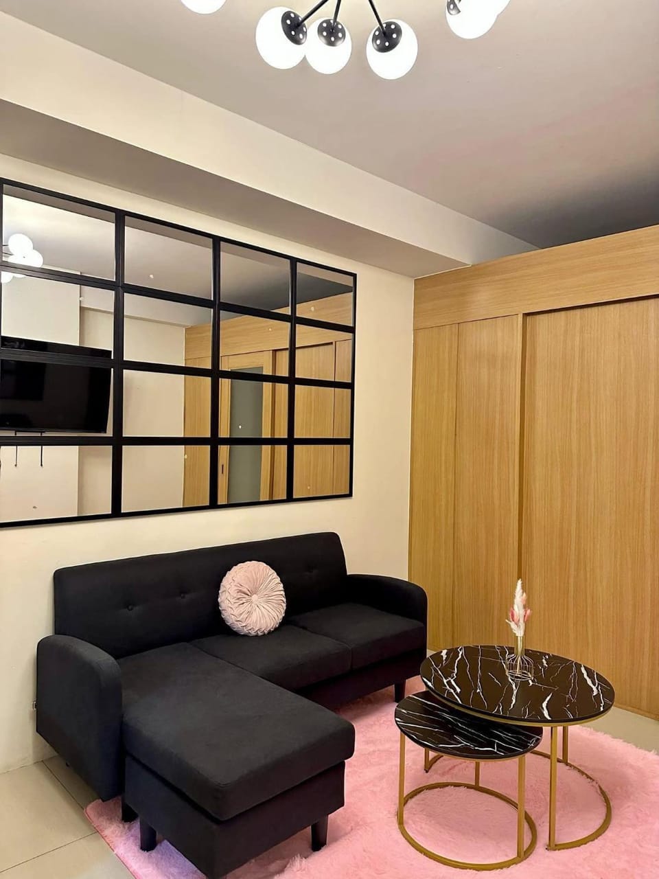 Staycation Near Mall of Asia Hotel in Pasay