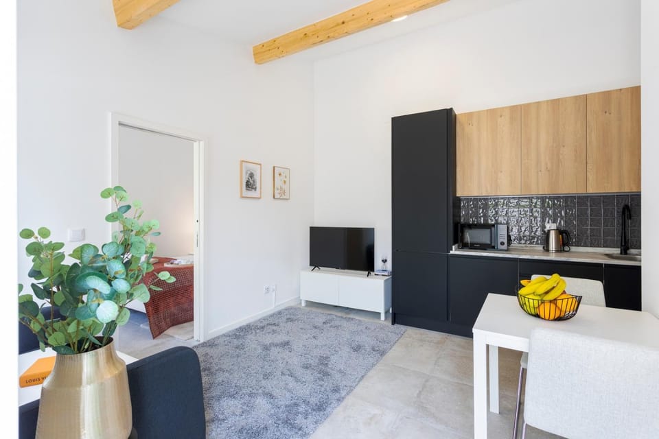 TV and multimedia, Kitchen or kitchenette, Dining area, oven, pet friendly, stove