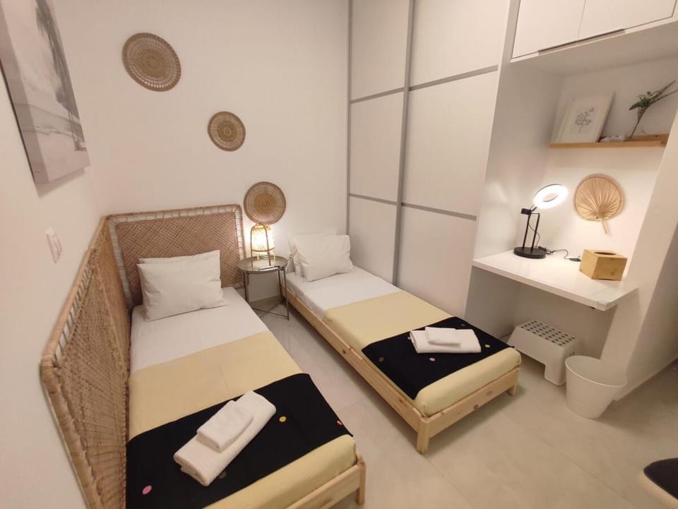 Theonisxenia Luxury Apt at Metro M3 Apartment in Piraeus Regional Unit, Greece