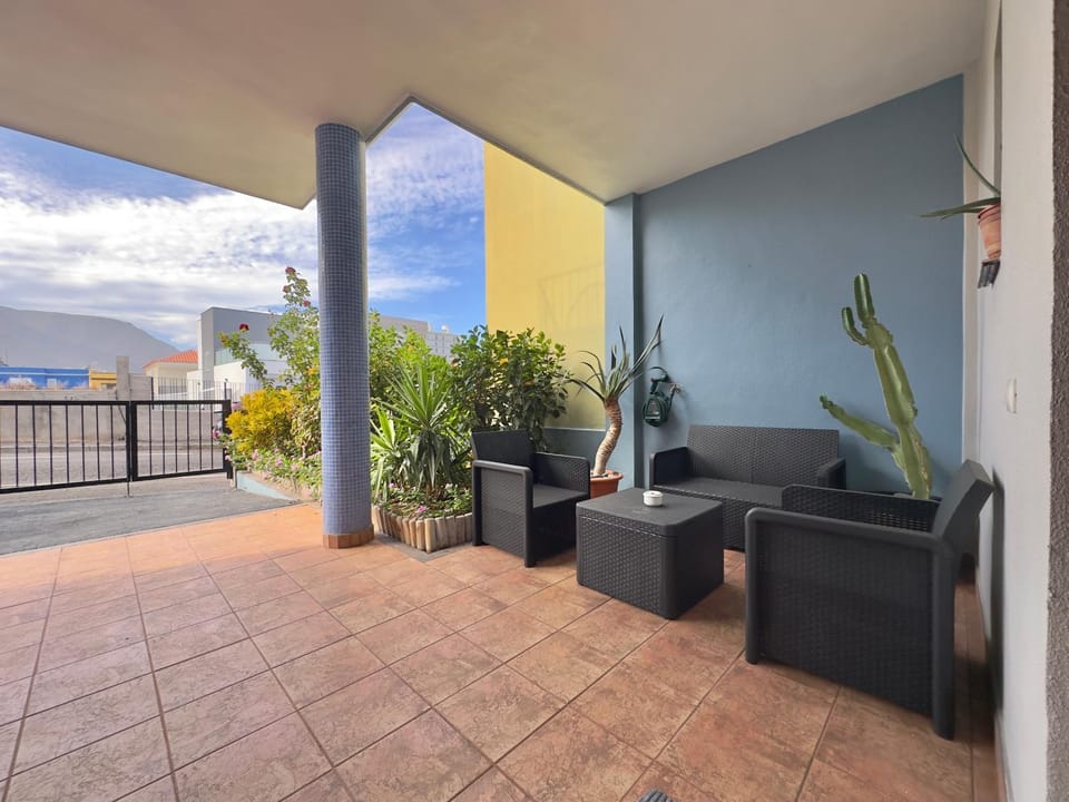 View (from property/room), Balcony/Terrace