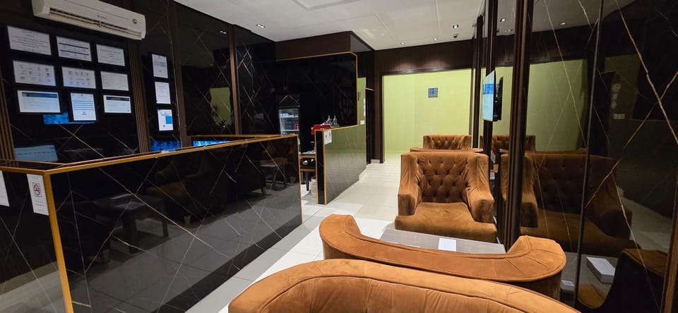 TV and multimedia, Lobby or reception, Internal: Not applicable to any particular room