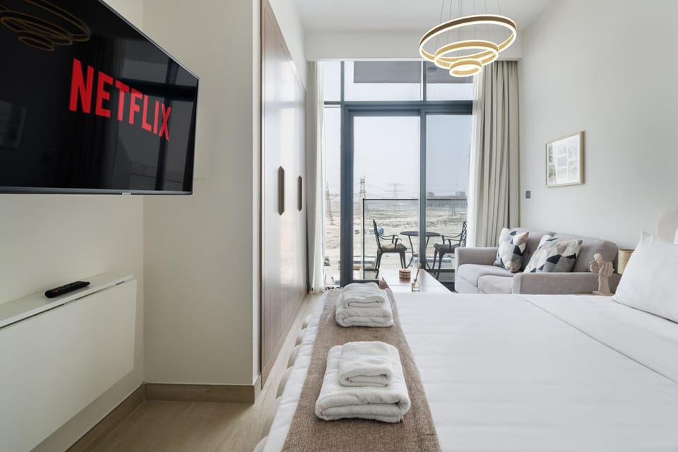 Stylish Studio Apartment in Azizi Riviera One Apartment in Dubai