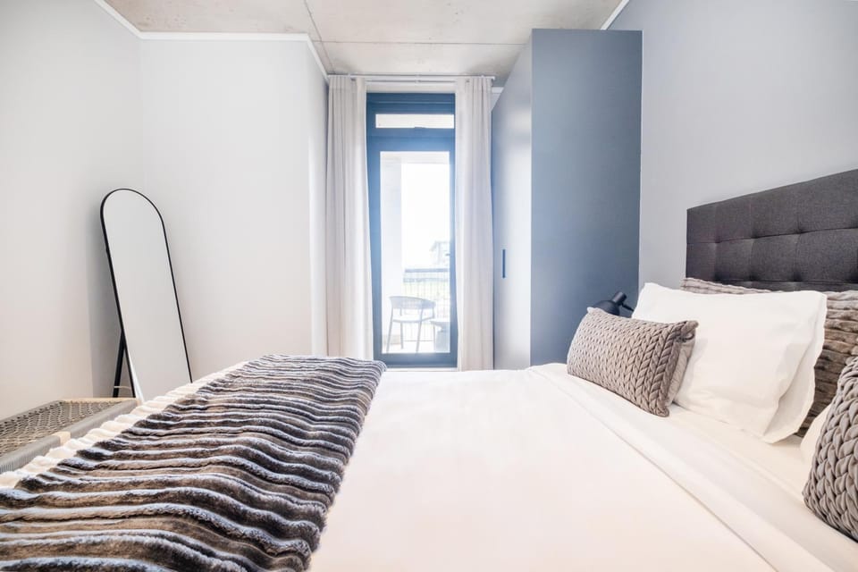 Balcony/Terrace, Bedroom, wardrobe
