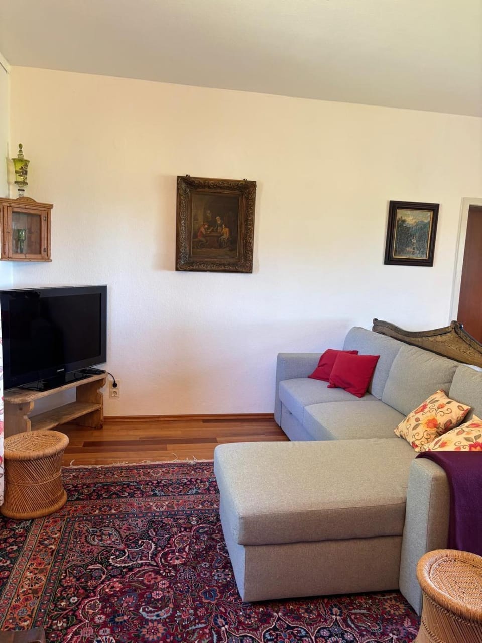 Communal lounge/ TV room, TV and multimedia, Living room