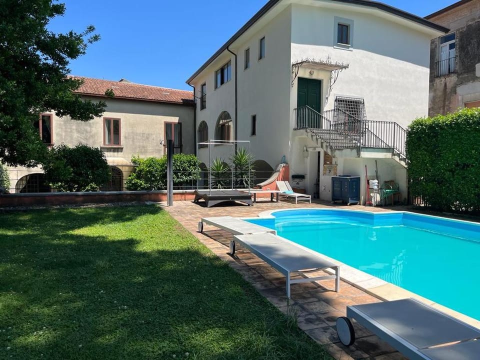 Garden, Swimming pool