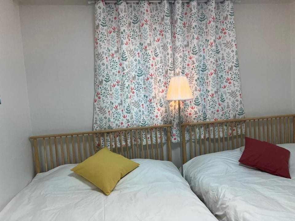 J House, 1minute from Hongdae Apartment in Seoul