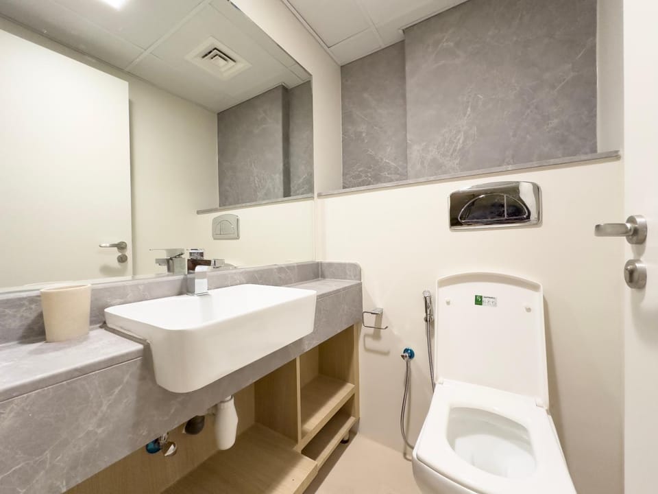 Toilet, Bathroom