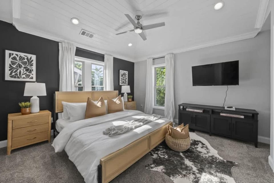 Hanford House w Hot Tub,Sauna,Bar House in Ohio