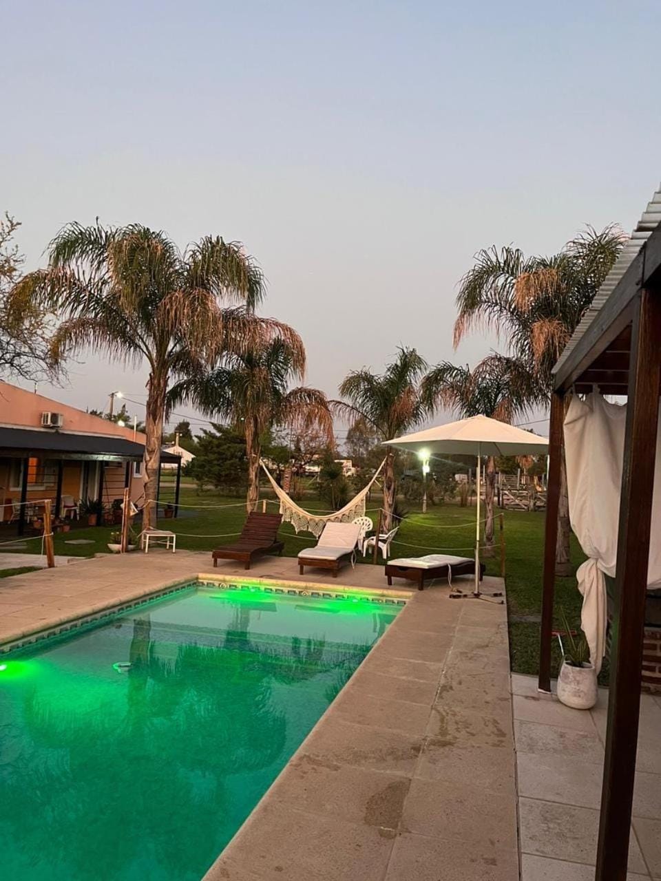 Day, Garden, Garden view, Pool view, Swimming pool, sunbed
