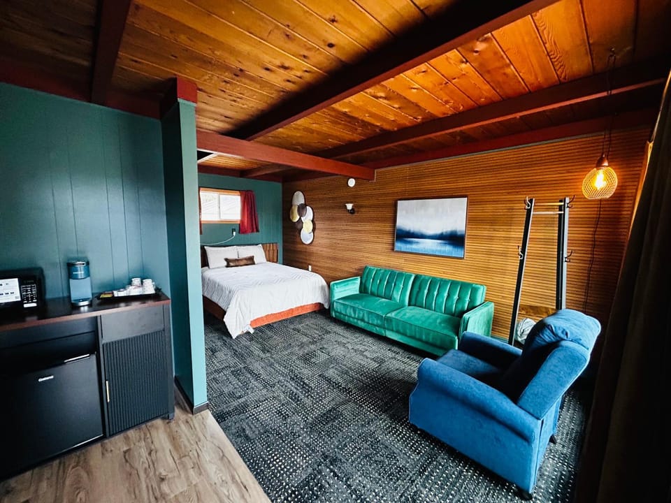 adoba inn Charlevoix Motel in Charlevoix
