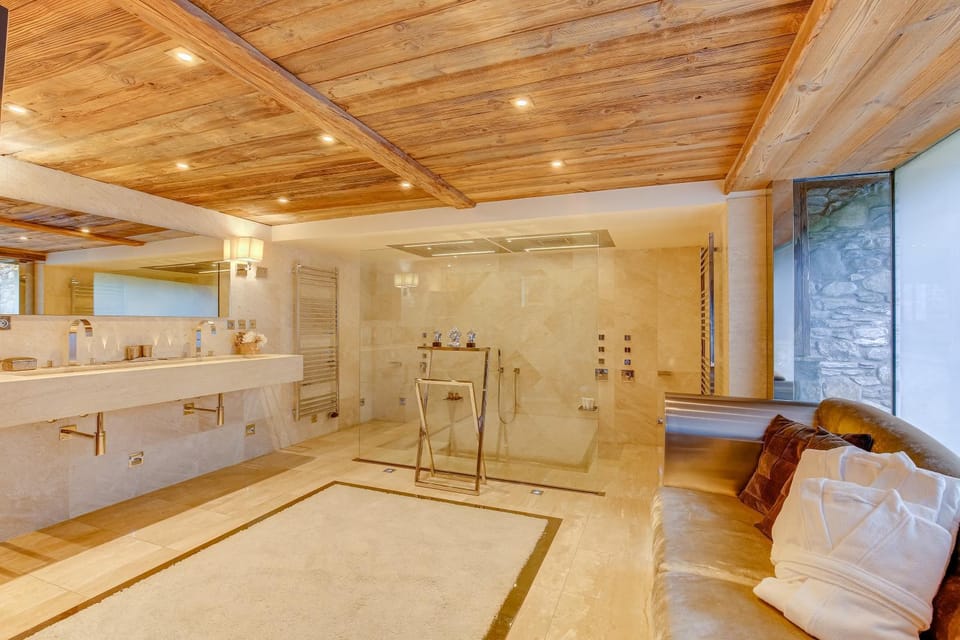 Shower, Bathroom, Bedroom