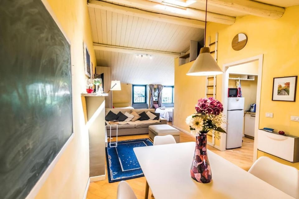 Suite Paradiso Umbria 15 minutes A1 Rome 1 hour Apartment in Umbria