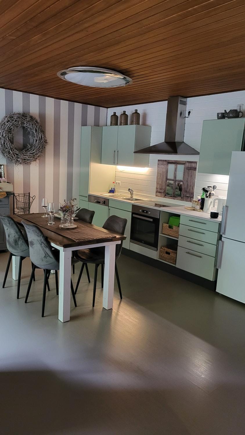 Property building, Kitchen or kitchenette, Living room