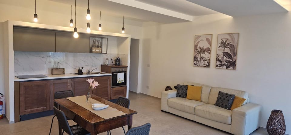 Kitchen or kitchenette, kitchen