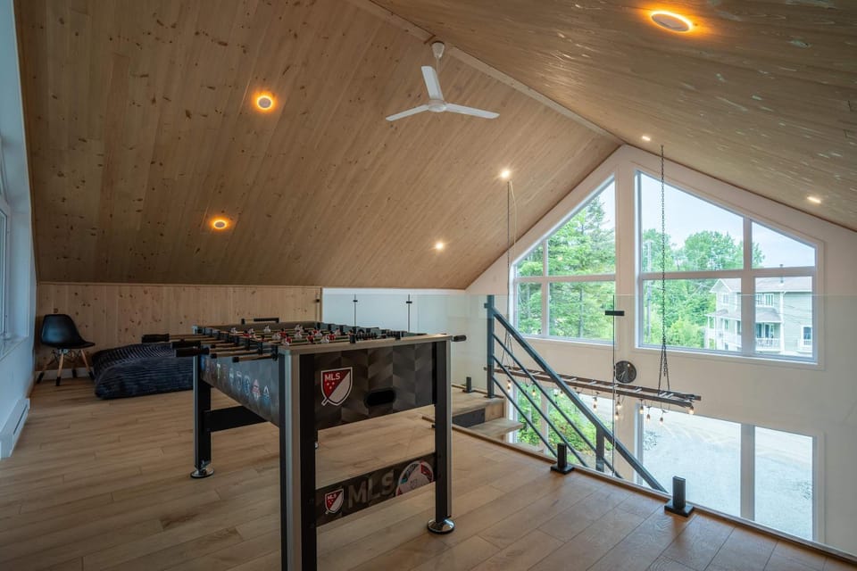 Spa Babyfoot Total comfort - Le Chouette Chalet Chalet in Saint-Donat