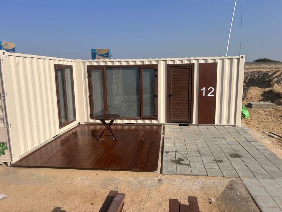 Property building, Patio, Day