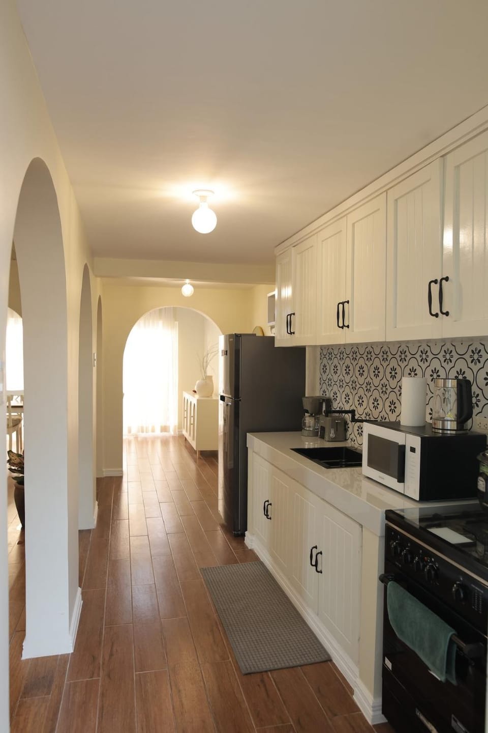 Kitchen or kitchenette, oven, toaster
