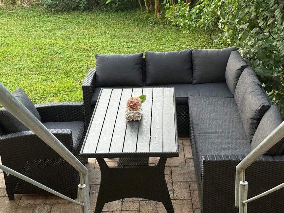 Garden, Garden, Balcony/Terrace, Seating area