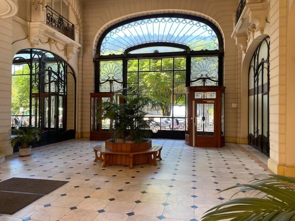 Studio dans l'ancien Palace du Mont-Dore Apartment in Auvergne-Rhône-Alpes