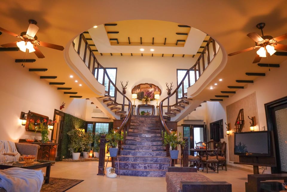 Seating area, Evening entertainment
