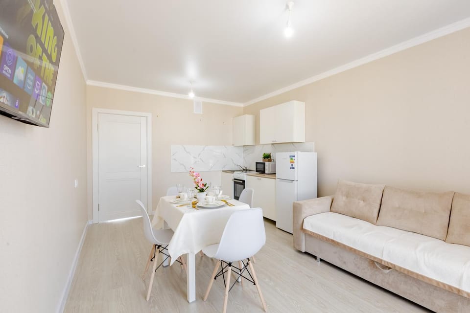 TV and multimedia, Coffee/tea facilities, Kitchen or kitchenette, Living room, Seating area, Dining area, minibar, oven, pet friendly