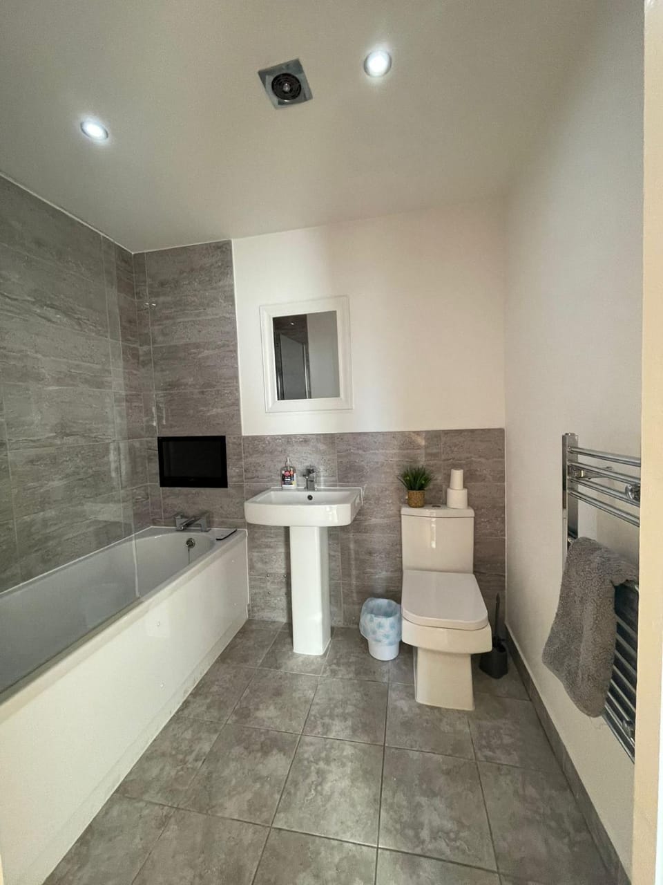 Nottingham Central Accommodation Apartment in Newark and Sherwood District
