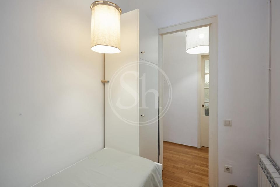 Sant Gervasi Apartment near Passeig de Gràcia Apartment in Barcelona