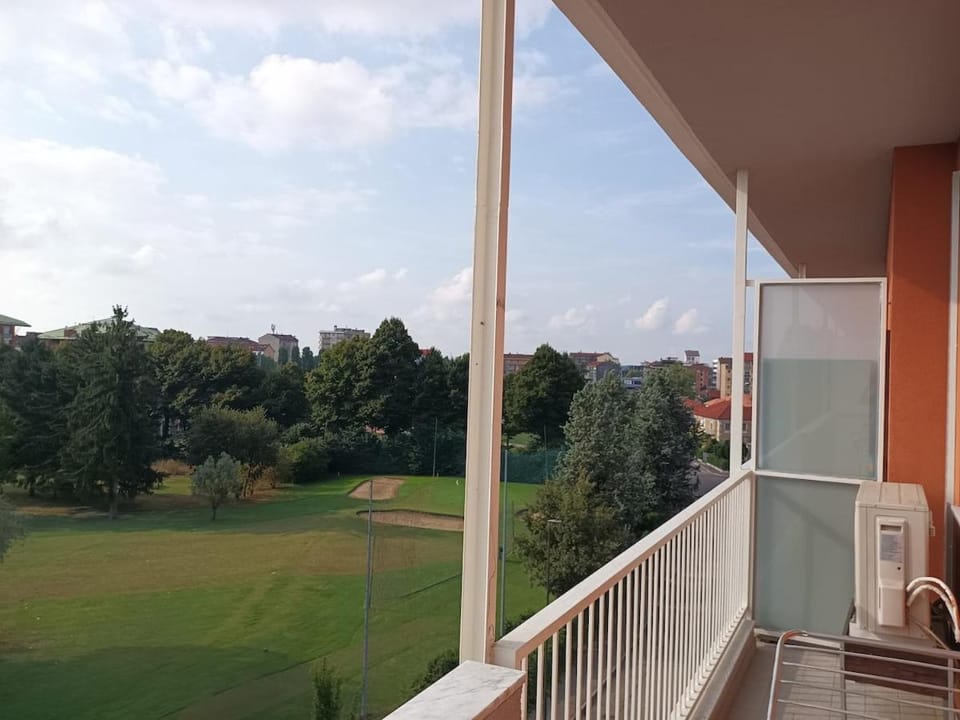 Comfortable apartment in Torino Mirafiori Apartment in Turin