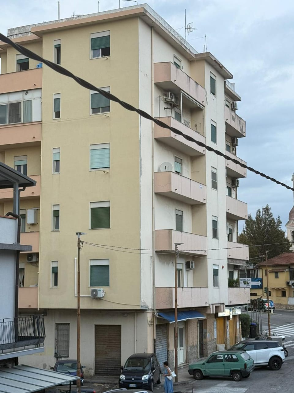 Property building, Street view