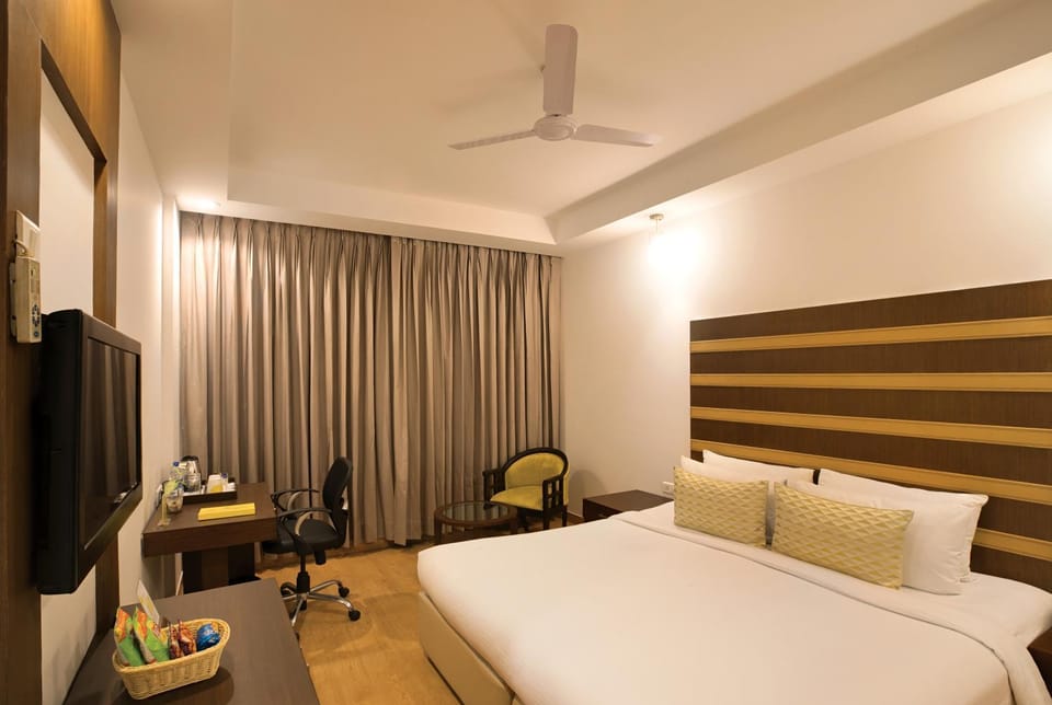 Bedroom, bunk bed