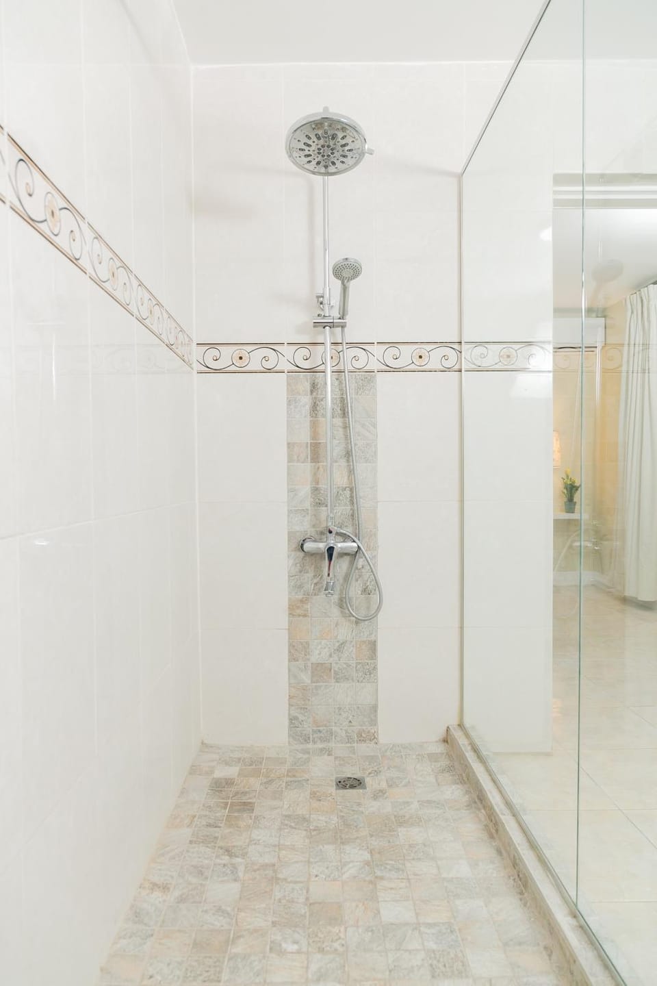 Lignum Vitae with Pool - Kingston - Budget Stay Apartment in Kingston