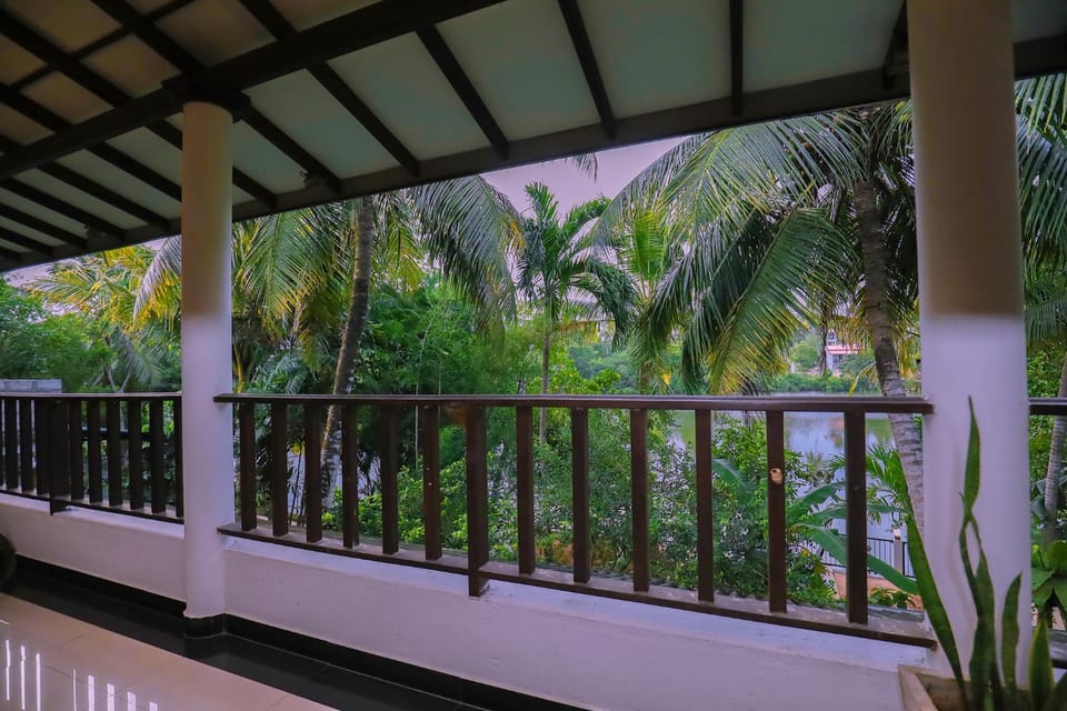 Balcony/Terrace, Garden view