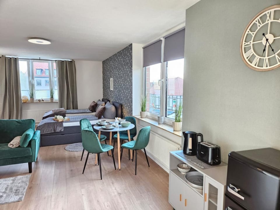 Coffee/tea facilities, Dining area, toaster