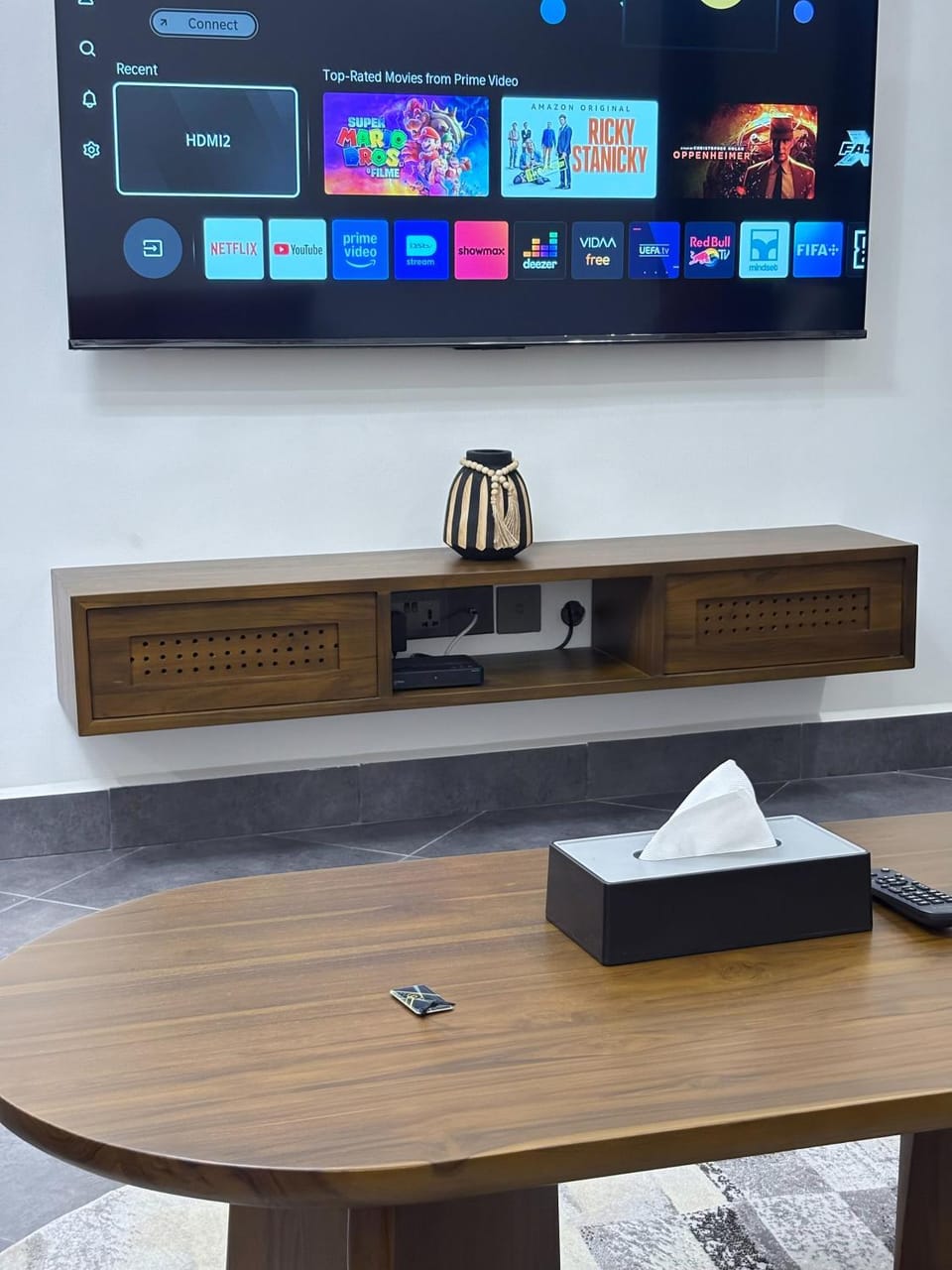 Communal lounge/ TV room, TV and multimedia, Evening entertainment