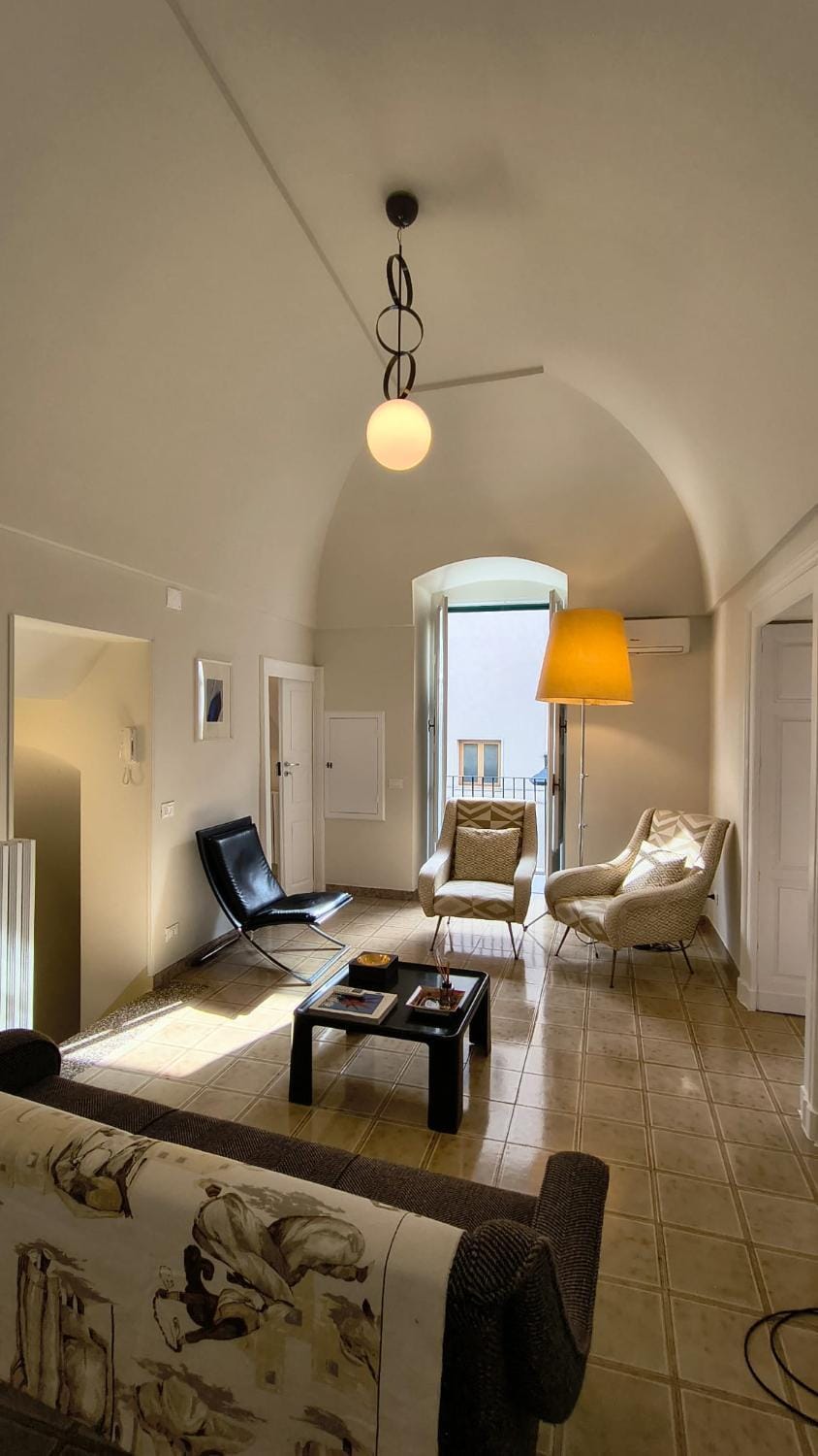 Seating area