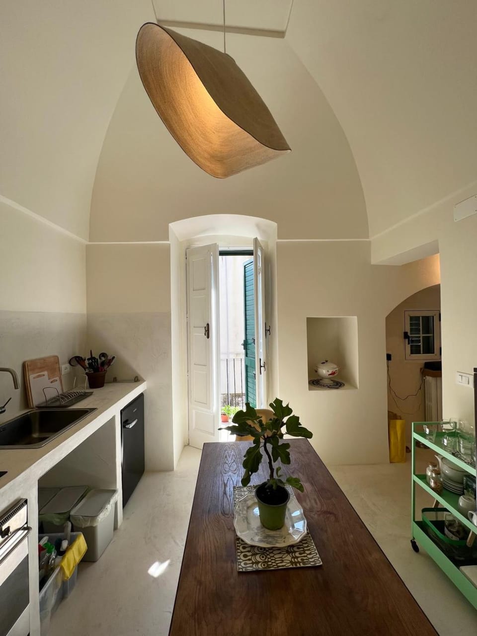 Kitchen or kitchenette, oven, stove