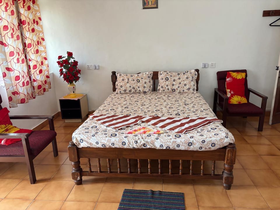 Cozy SpaceX Apartment in Candolim