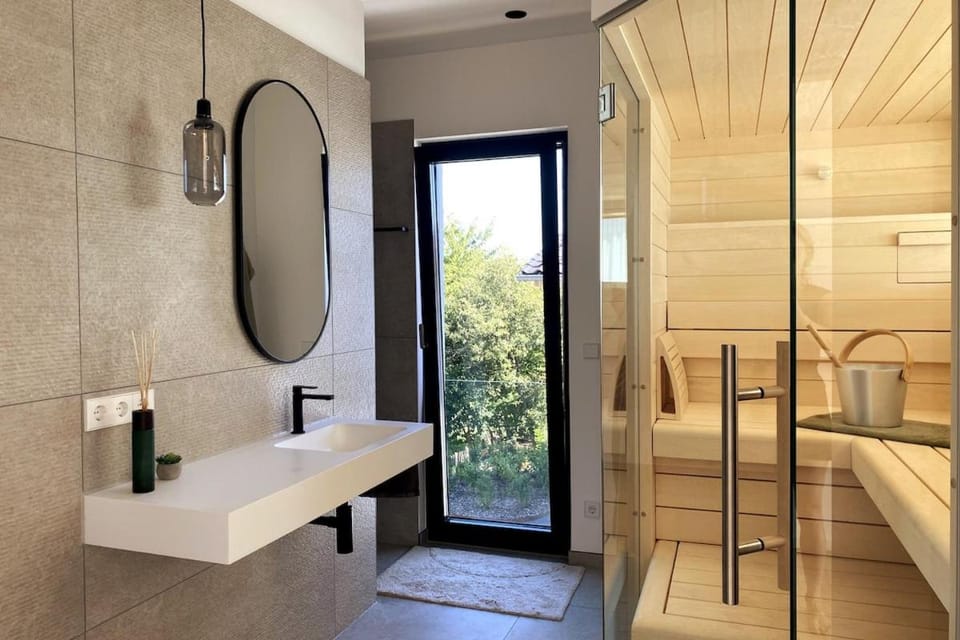 Sauna, Bathroom