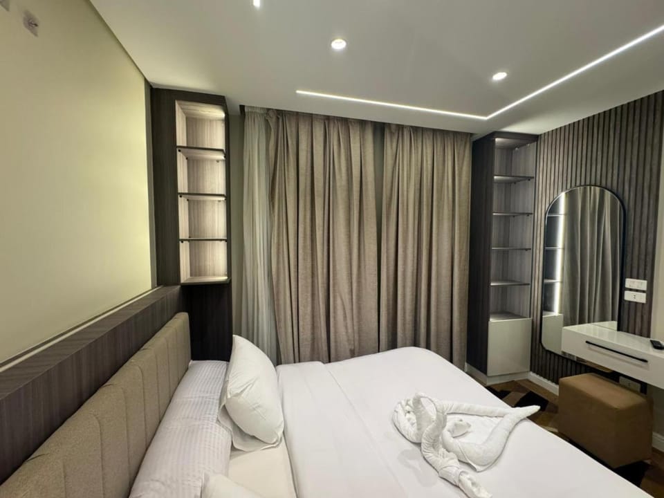 شقة فندقية في تاج سيتي Apartment in New Cairo City