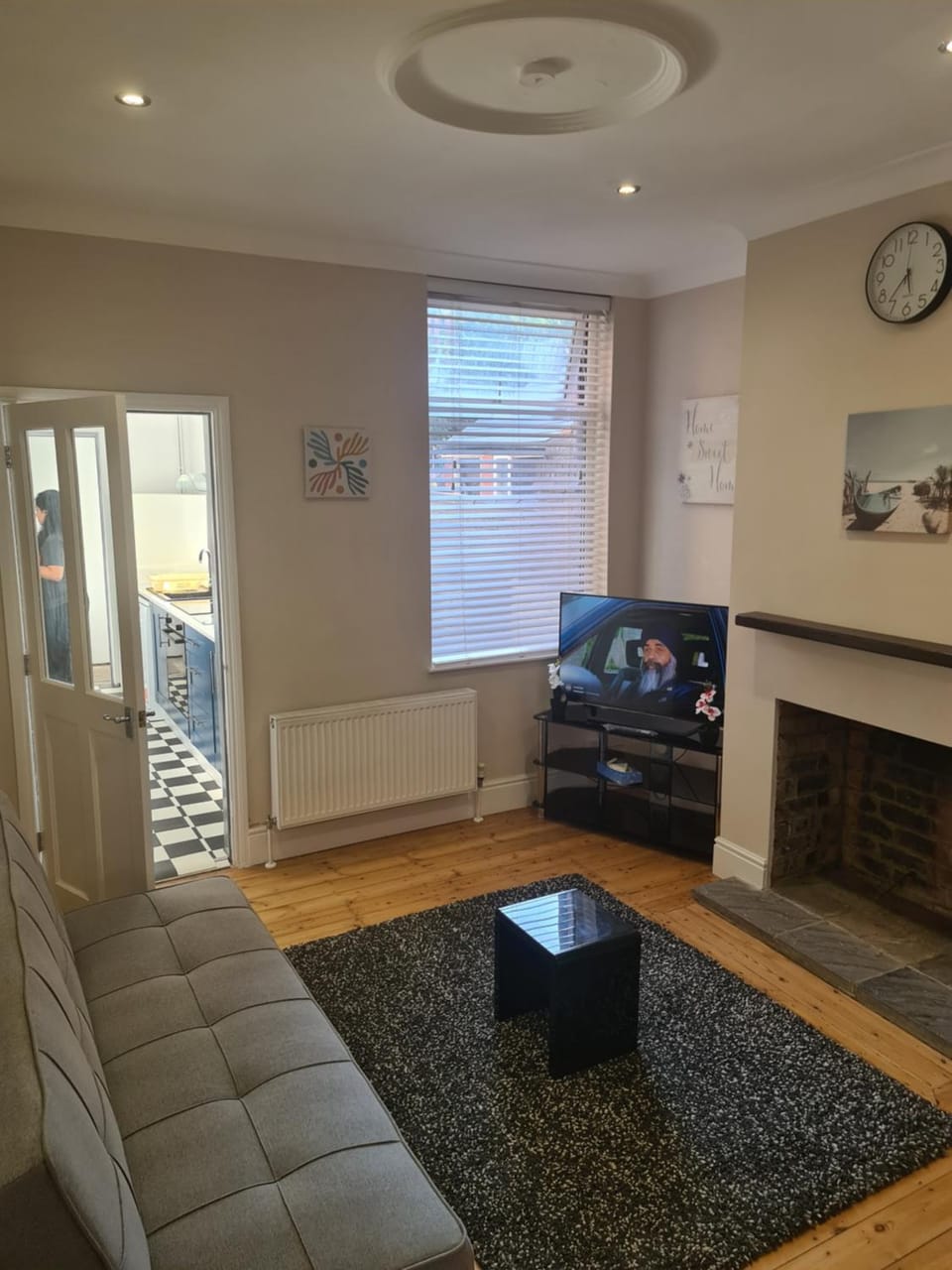 Living room, Seating area