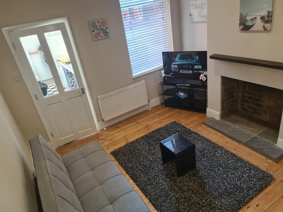 Living room, Evening entertainment