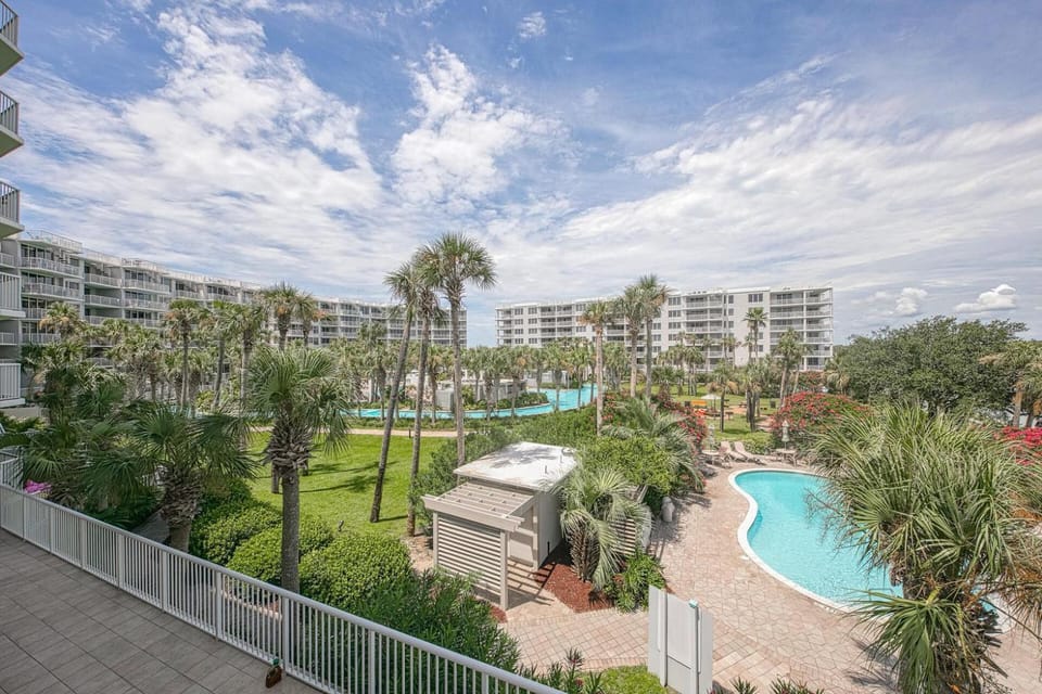 Osprey 303 at Destin West Resort - Premier Condo - Lazy River - Close to Beach Apartment in Okaloosa Island