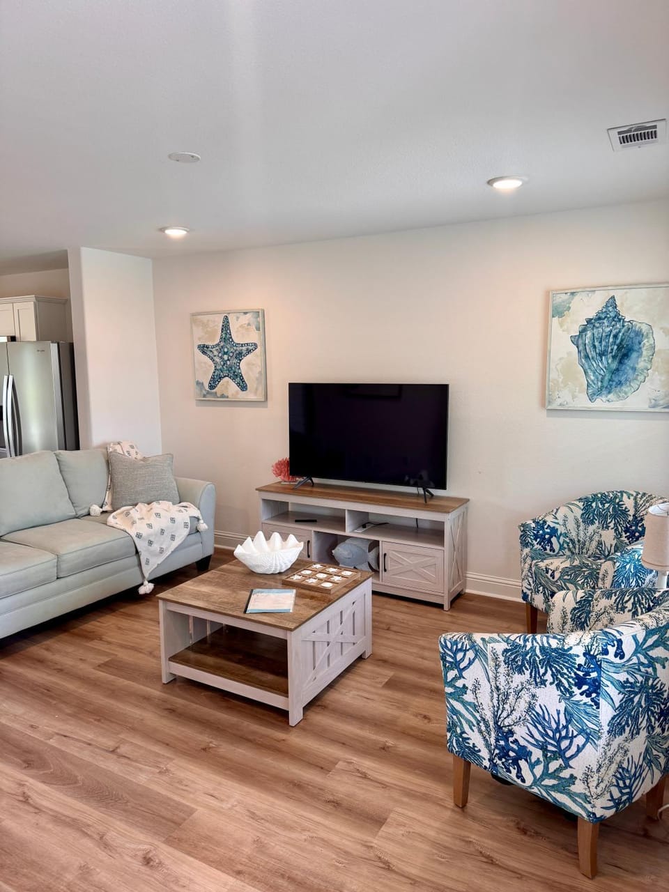 Chic Beach Home Near Airport Casino Coliseum Base House in Gulfport