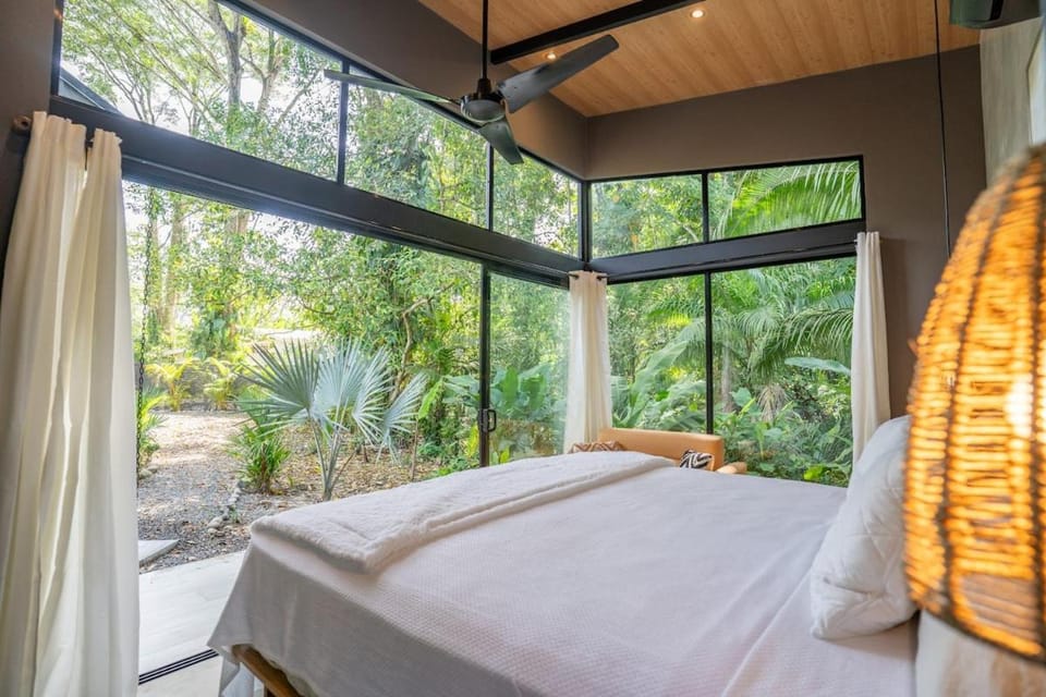 Spring, Bed, Day, Natural landscape, Garden, Photo of the whole room, Bedroom, Garden view