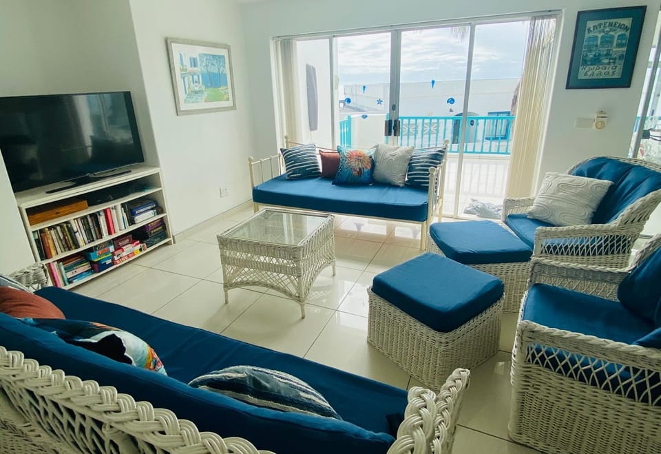 Greek little Getaway - Paros Complex Apartment Apartment in Dolphin Coast